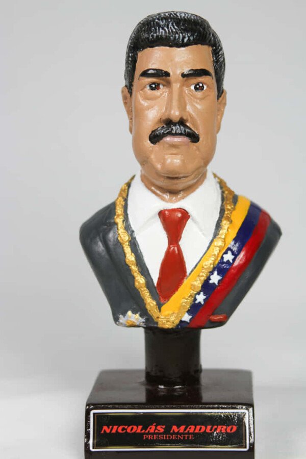BUSTOS DE PERSONAJES HISTÓRICOS - Imagen 6