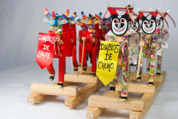 DIABLOS DANZANTES DEL CORPUS CRISTIS