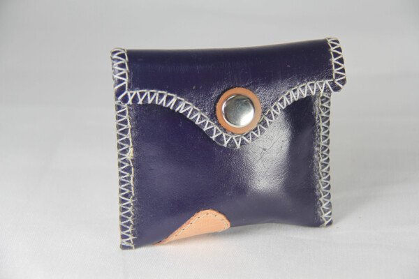 MONEDERO MORADO CON BROCHE - Imagen 5