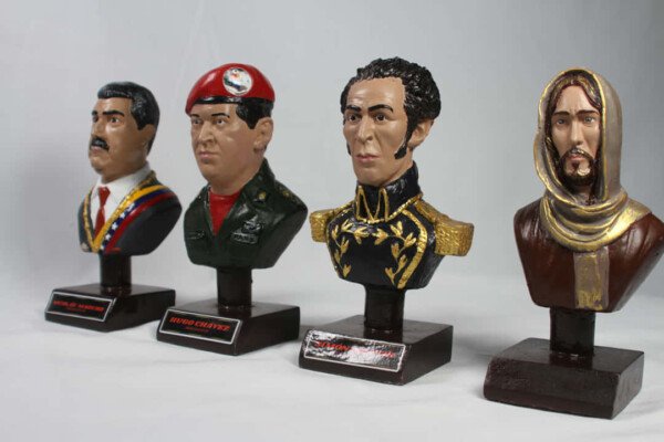 BUSTOS DE PERSONAJES HISTÒRICOS