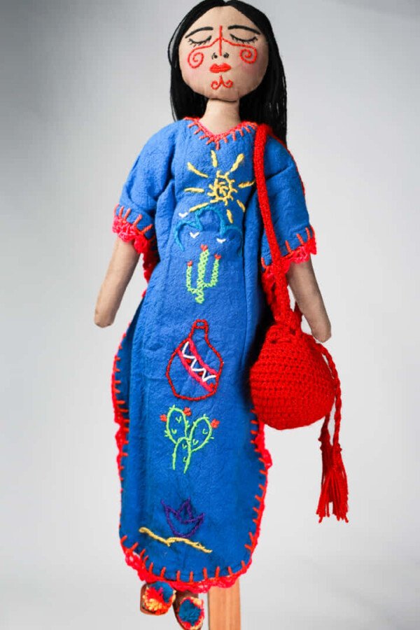 MUÑECA MAJAYUT