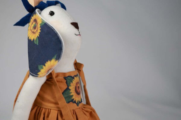 MUÑECA CONEJA
