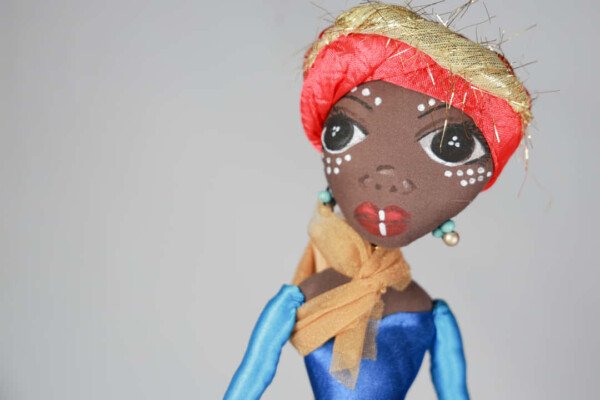 MUÑECA CON TURBANTE - Imagen 2
