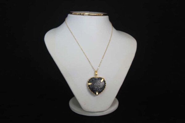 Collar
