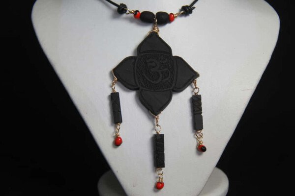 Collar Puño de Azabache - Imagen 3