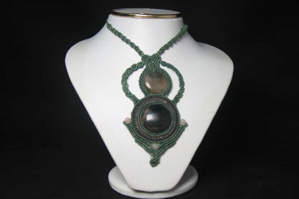 Collar